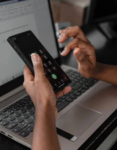 softphone-in-hand